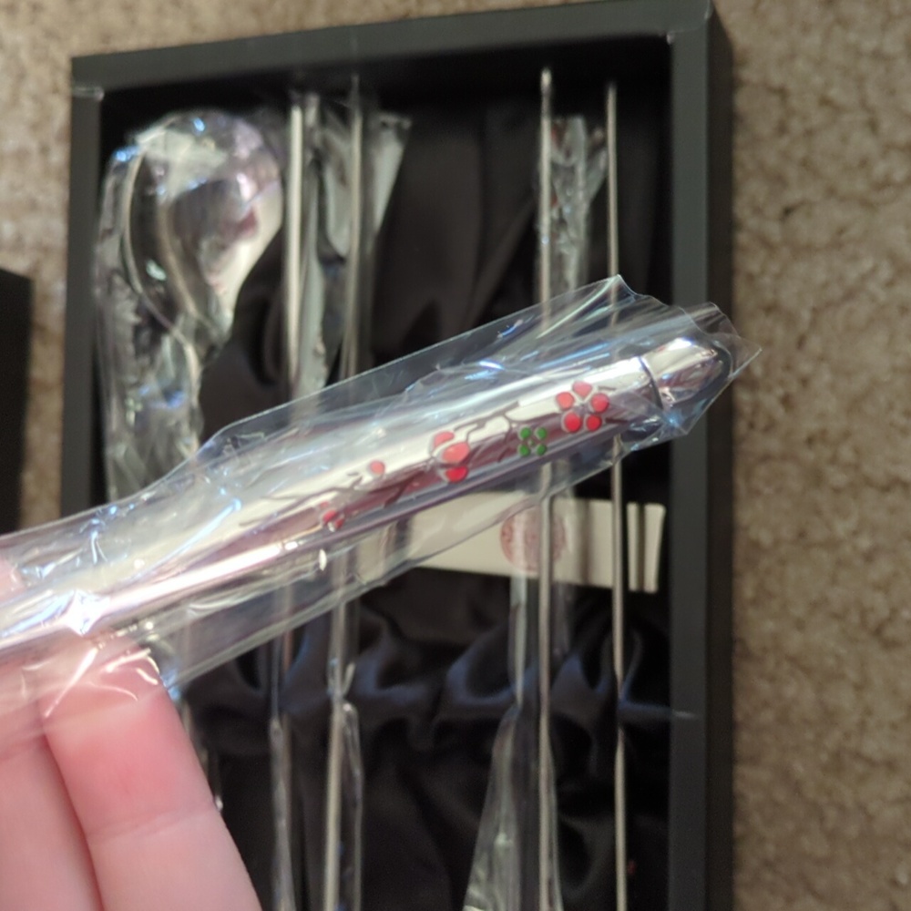 2 sets of spoon and chopsticks - Picture 2 of 4